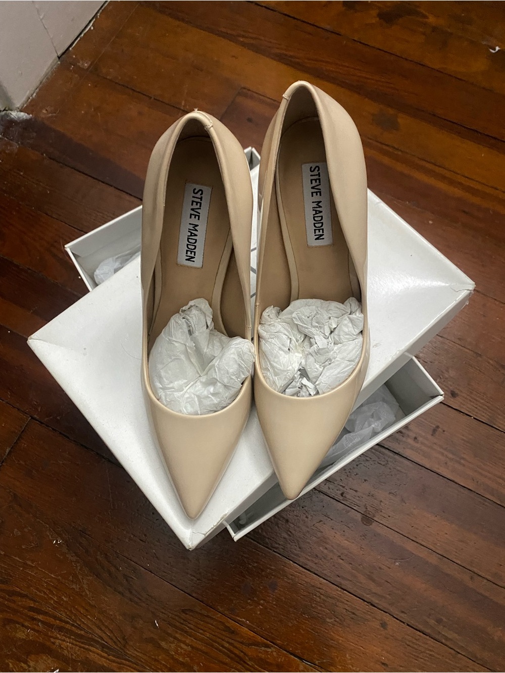 brand new steve madden pointed toe heels
